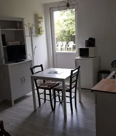 Le Repos Du Voyageur T3 45 M2 Confort Lussac-les-Châteaux